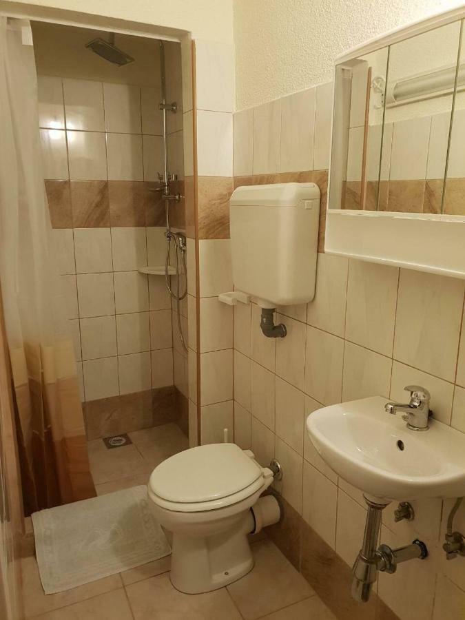 Apartman Ivana Grizane-Belgrad ภายนอก รูปภาพ